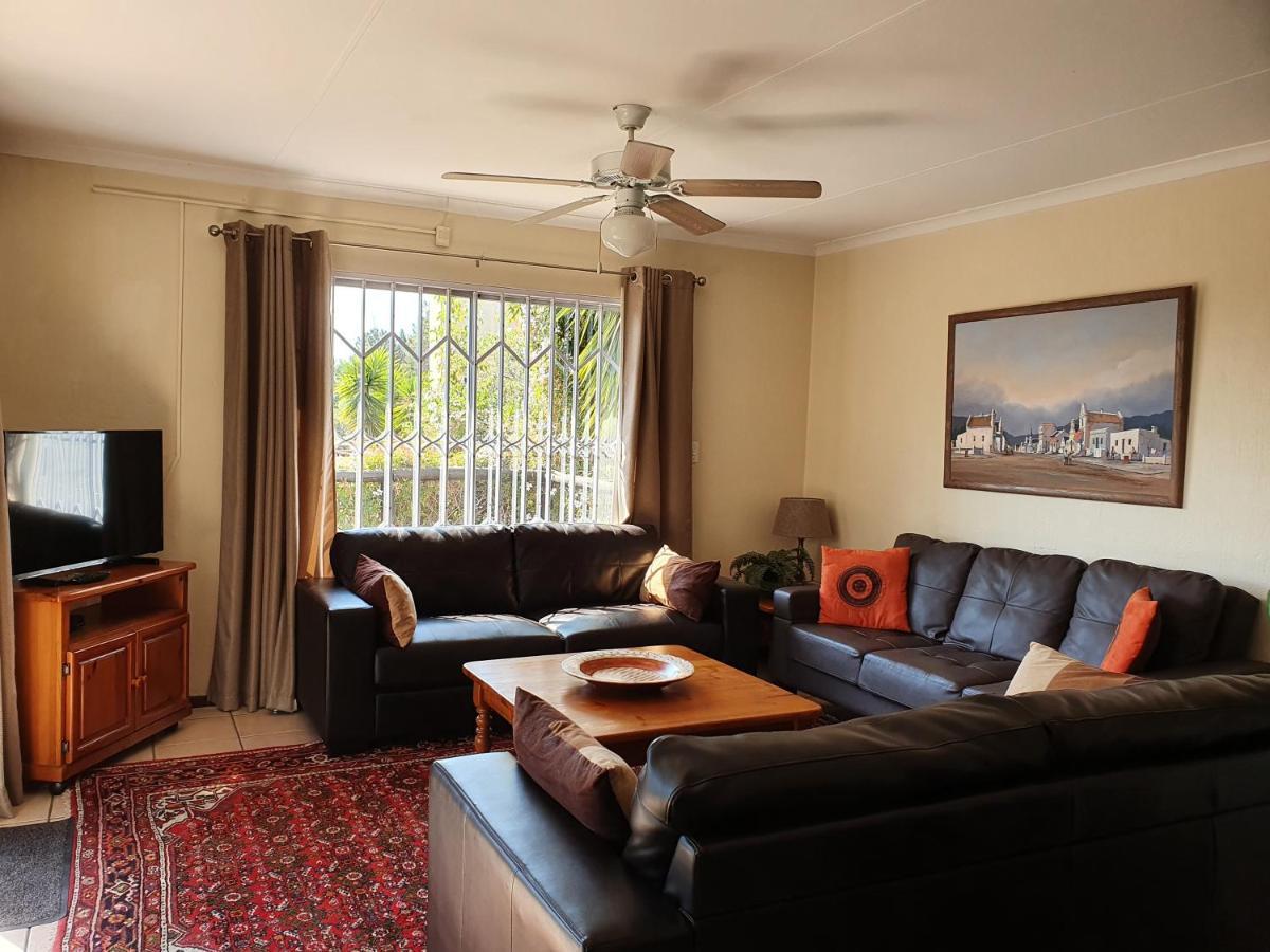 Pine Tree Lodge Midrand Eksteriør bilde