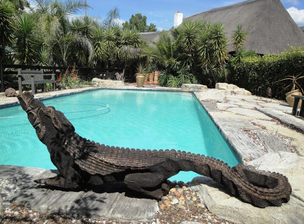 Pine Tree Lodge Midrand Eksteriør bilde