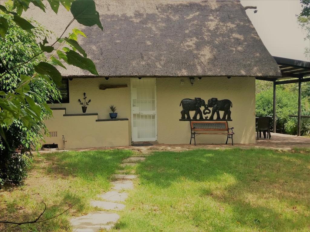 Pine Tree Lodge Midrand Eksteriør bilde